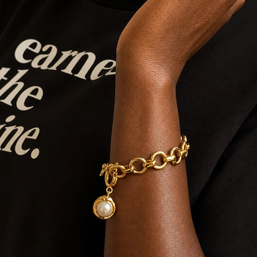 The Loop Bracelet