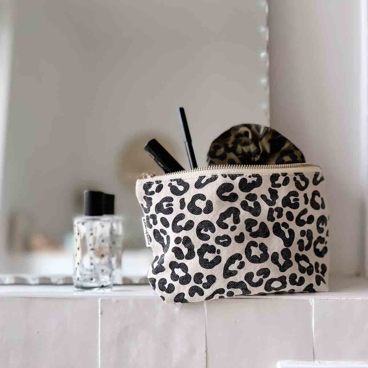 Rose in April Sofia Pouch, Leo Greige